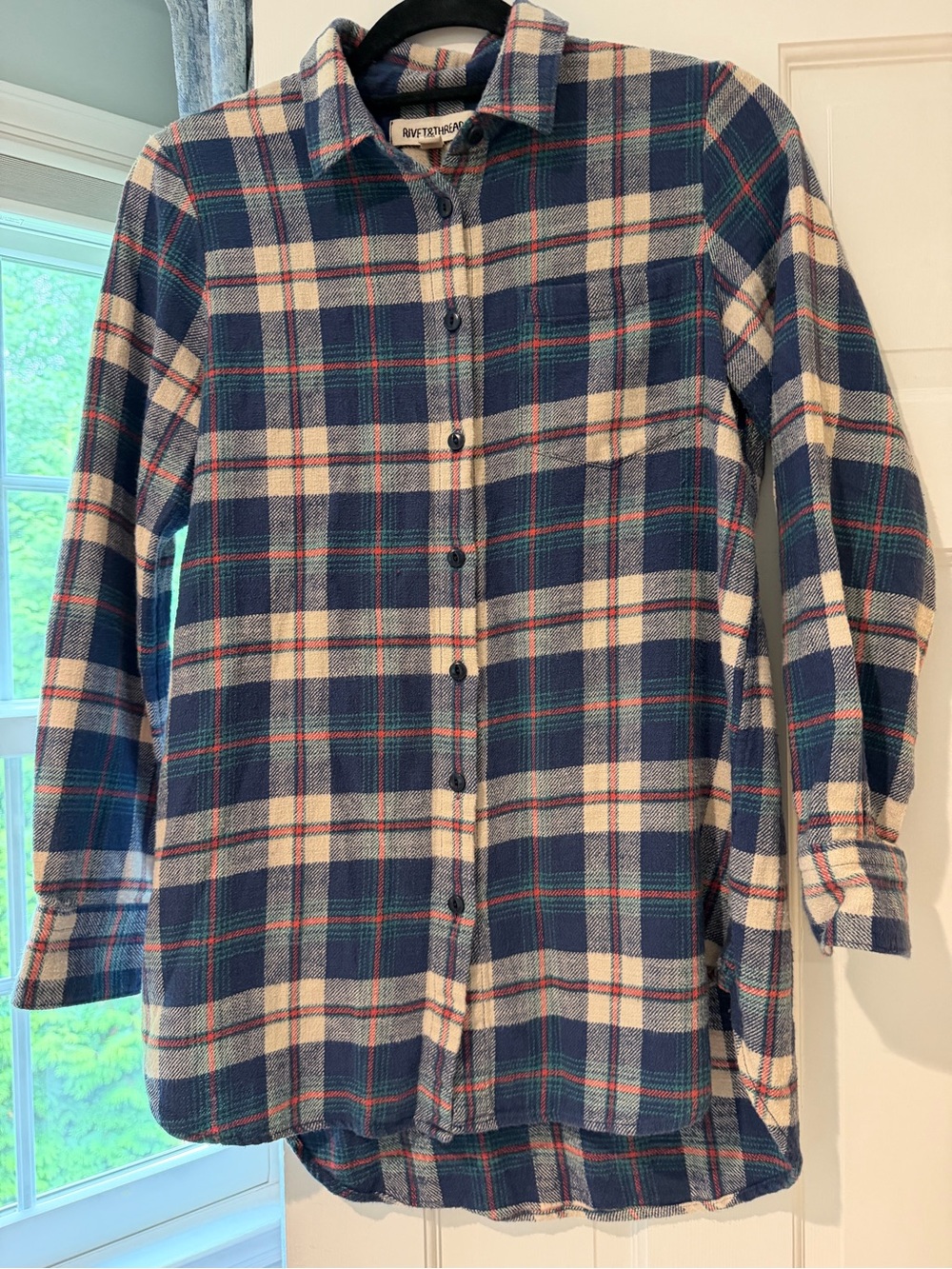 Rivet & Thread Women's Blue Plaid Button-Down Shirt